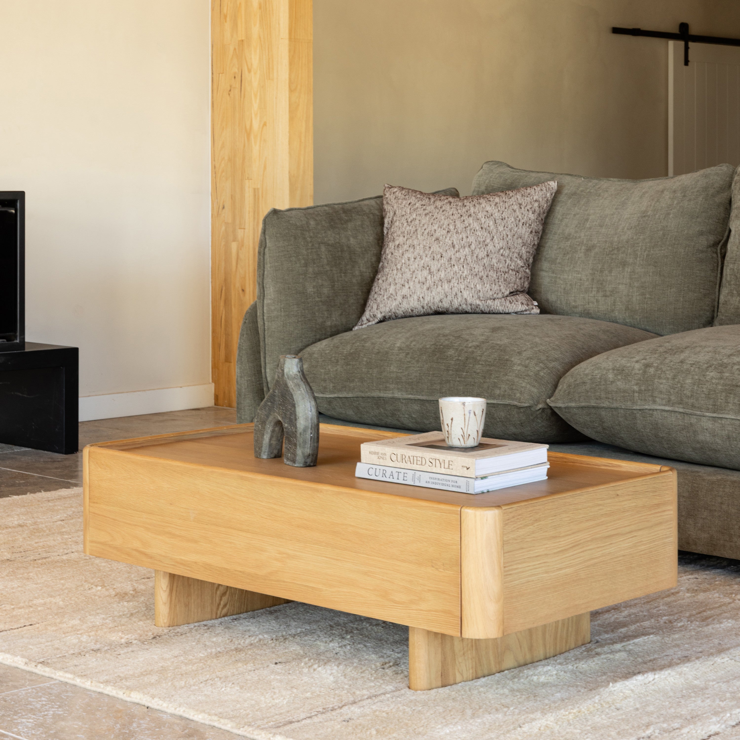 Luno-Coffee-Table-Oak--RL1020--lifestyle-1-sq
