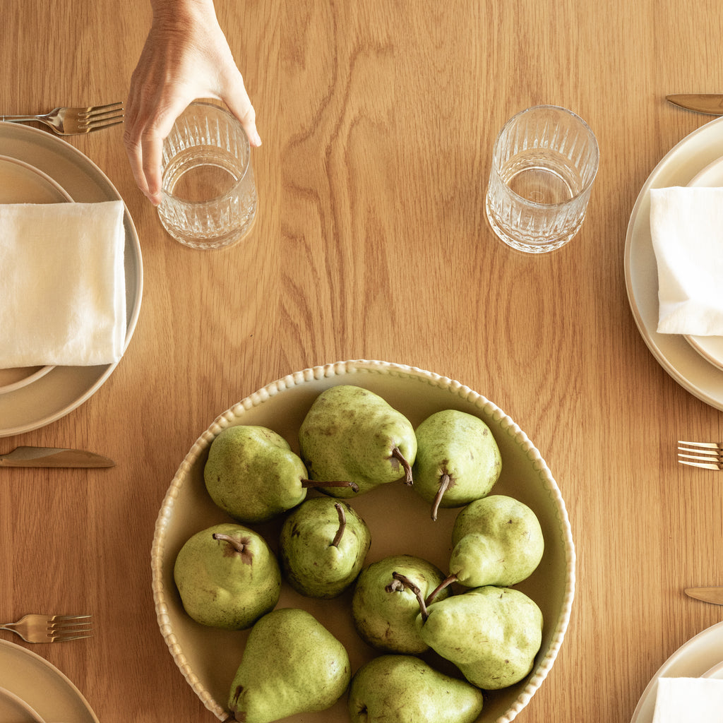 Luno-Oval-Dining-Table--SHARED--detail-4-sq