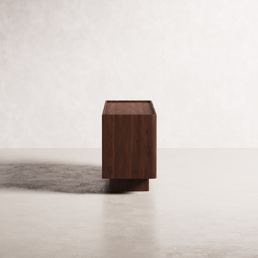 Luno-Sideboard-Walnut--RL1029--cam-a0007.jpg