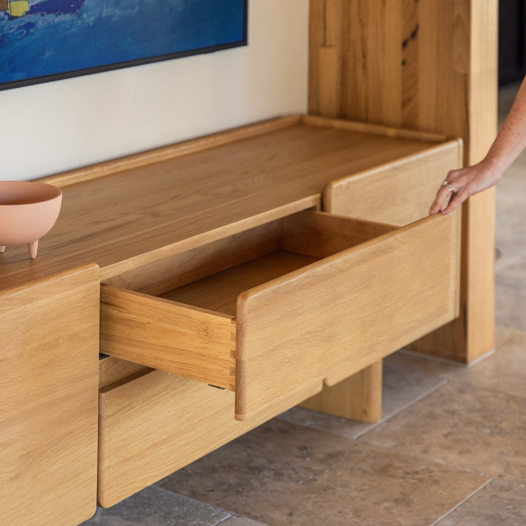 Luno-TV-_-Media-Console-Oak--RL1019--detail-1-sq