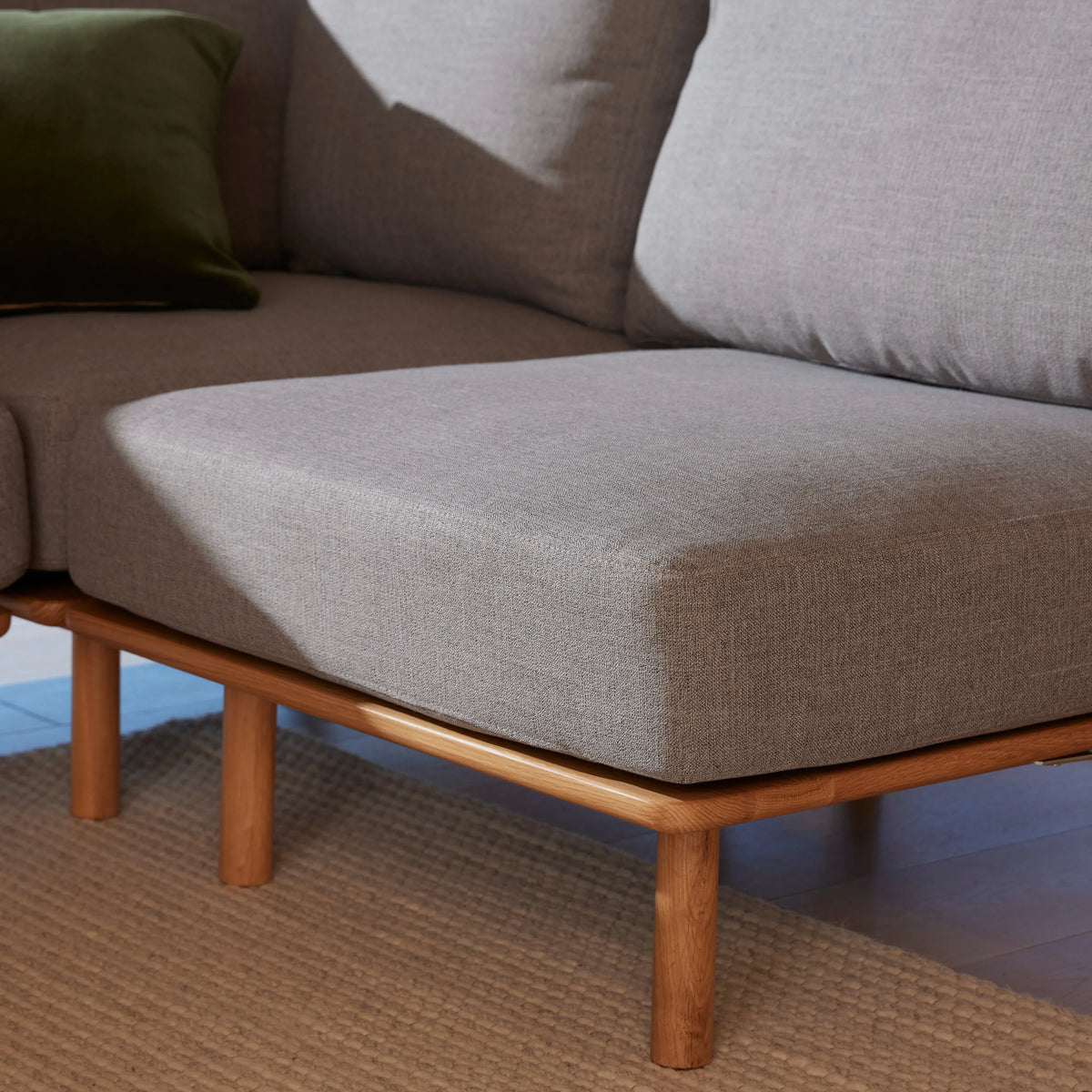 iconbydesign-anika-oak-steel-grey-fabric--SHARED--detail-texture-1.webp