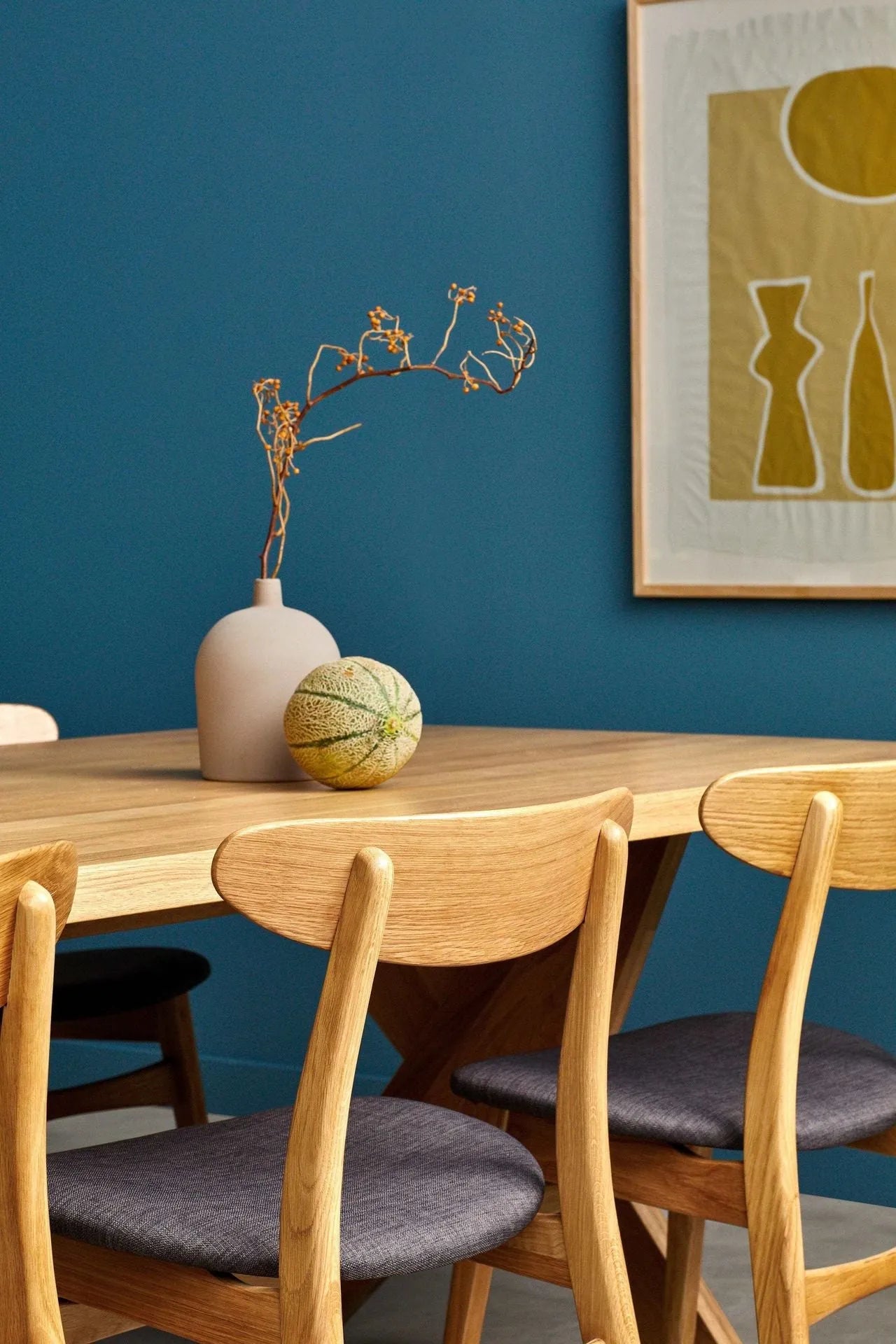 Magnus Dining Chair Light Gray Fabric Solid American Oak