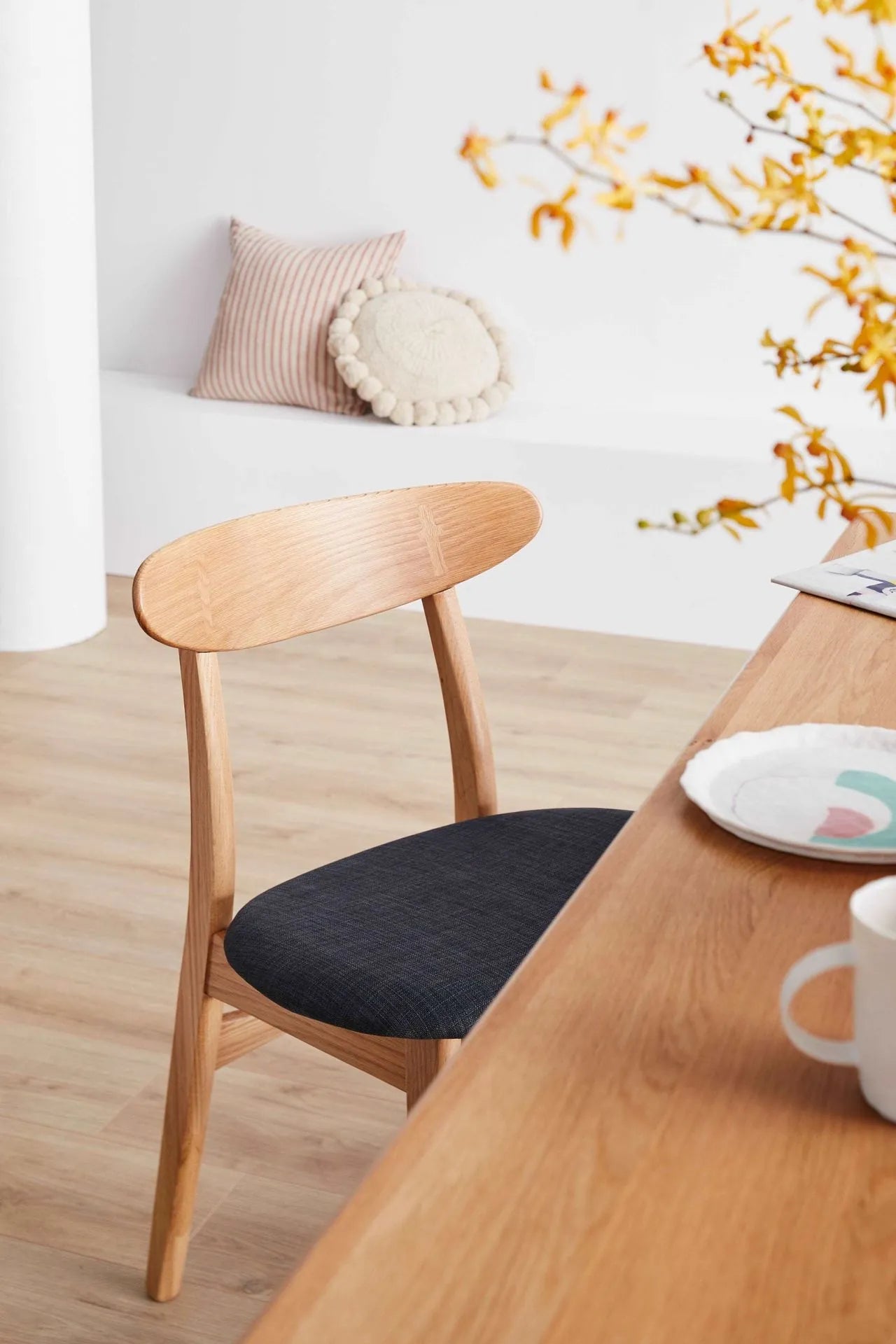 Magnus Dining Chair Light Gray Fabric Solid American Oak