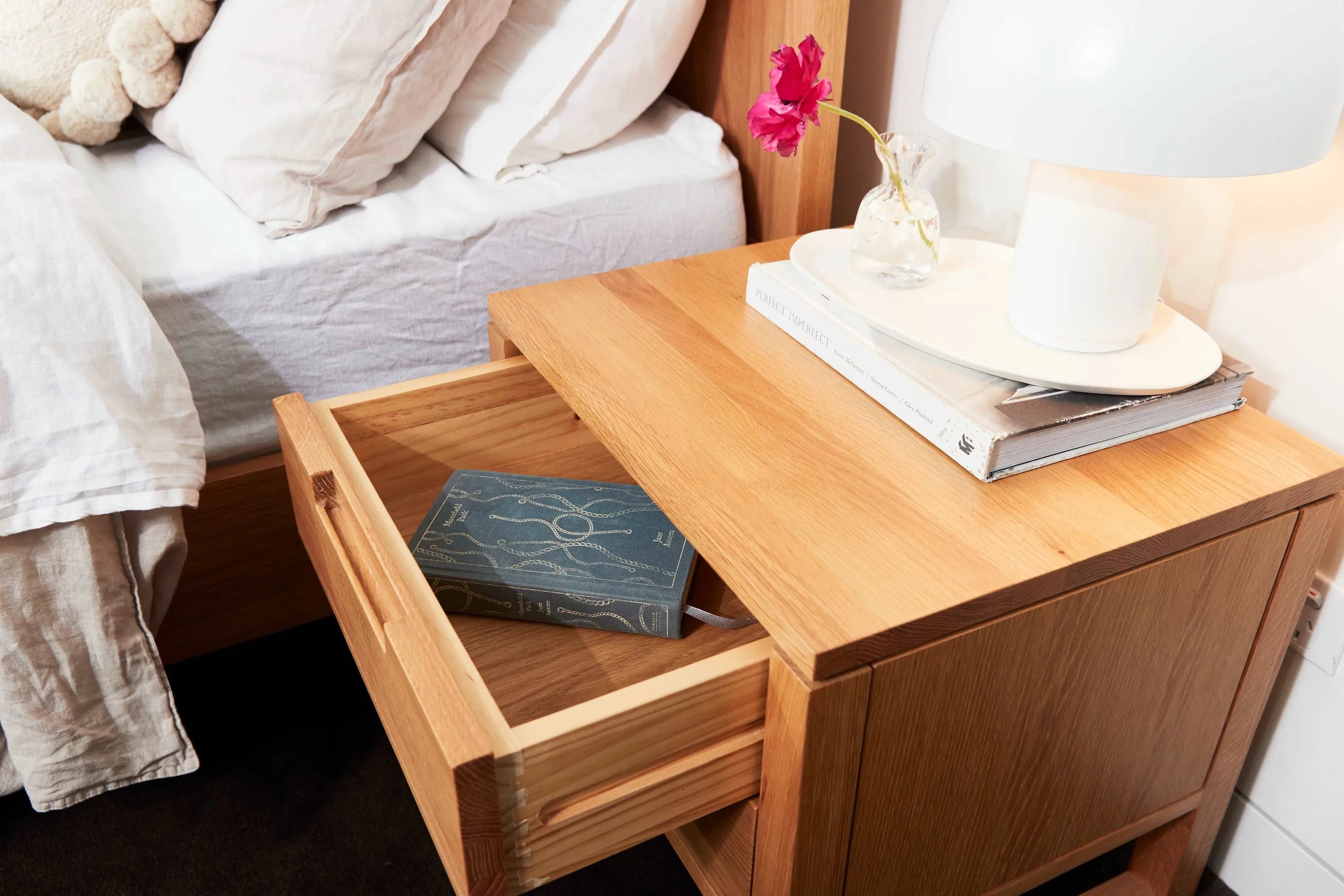 Bruno Nightstand 2 Drawers 20" x 17" Solid American Oak