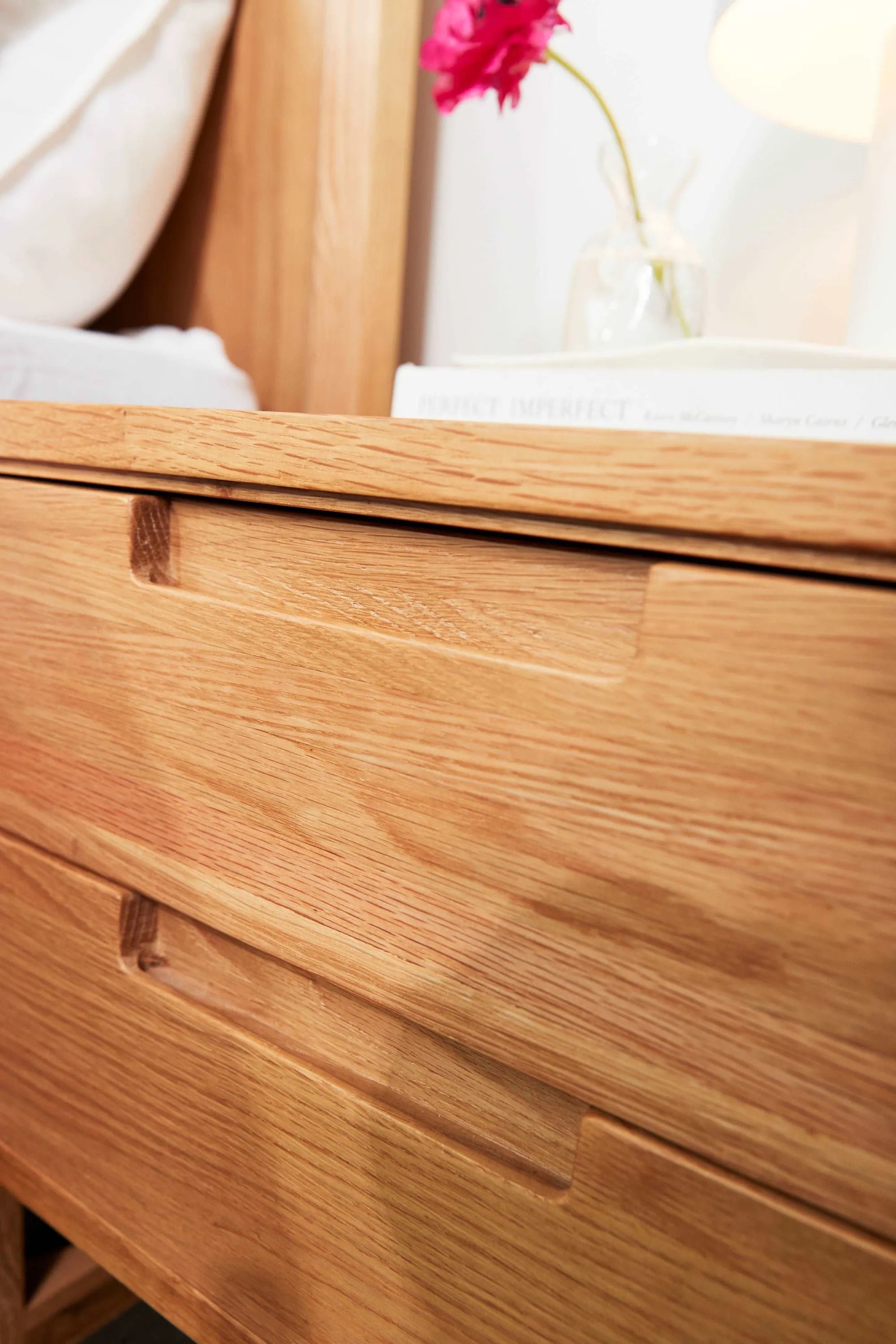 Bruno Nightstand 2 Drawers 20" x 17" Solid American Oak
