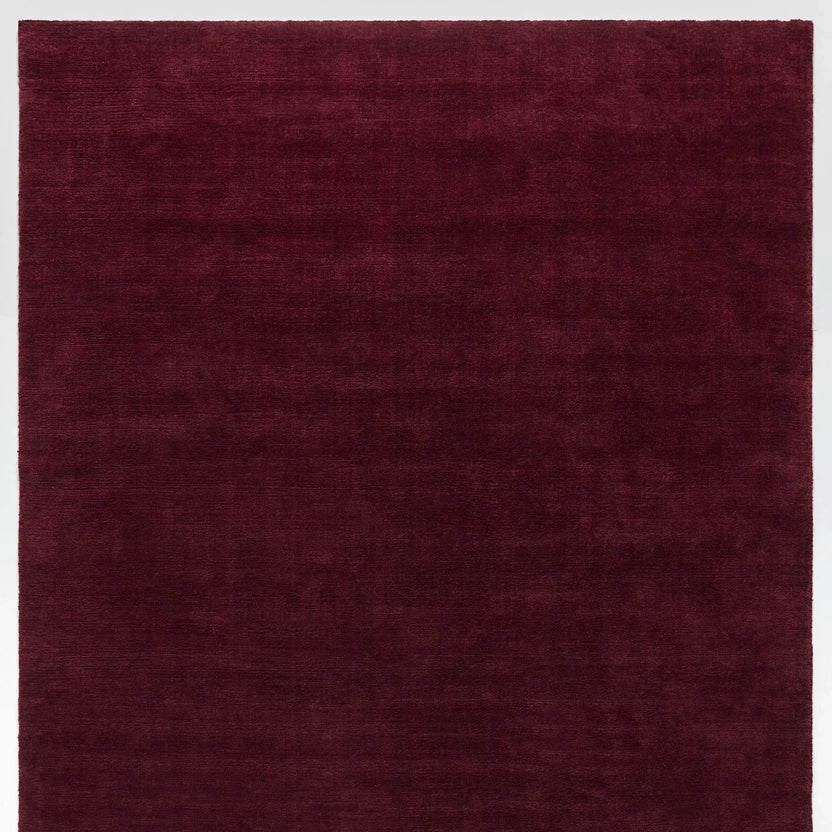 iconbydesign-freya-nz-wool-rug-berry-red--SHARED--studio-a_flatlay.webp