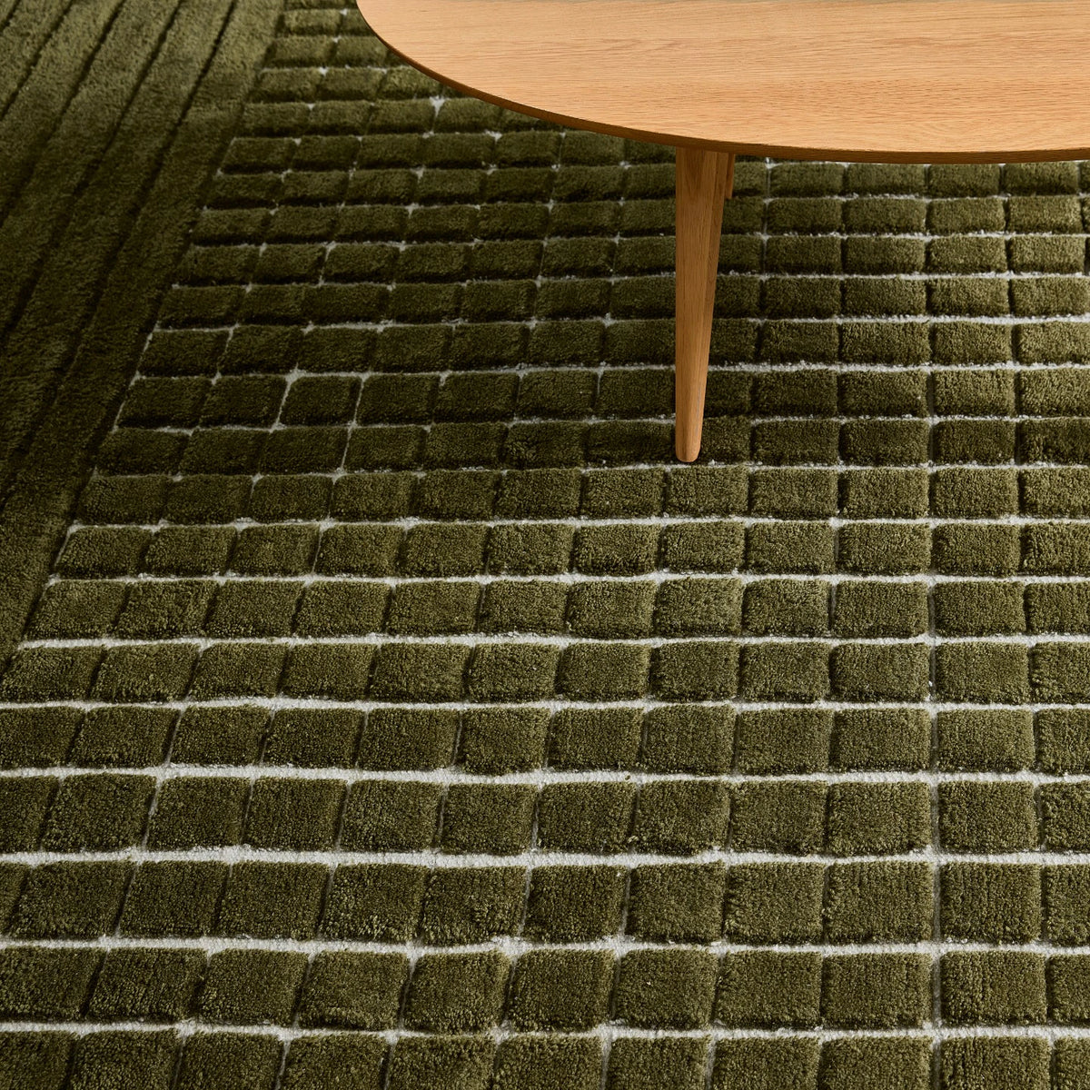 iconbydesign-gerda-nz-wool-rug-nori-green--SHARED--lifestyle-2_detail-texture-b.webp