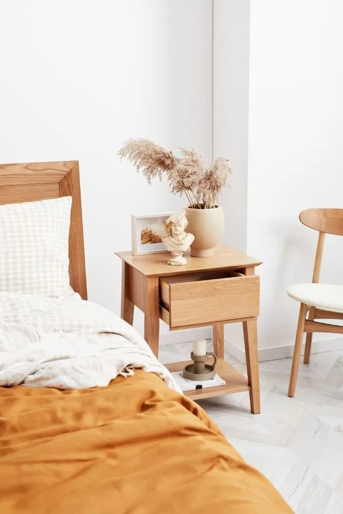 Jolanda Nightstand 1 Drawer 20" x 16" Solid American Oak