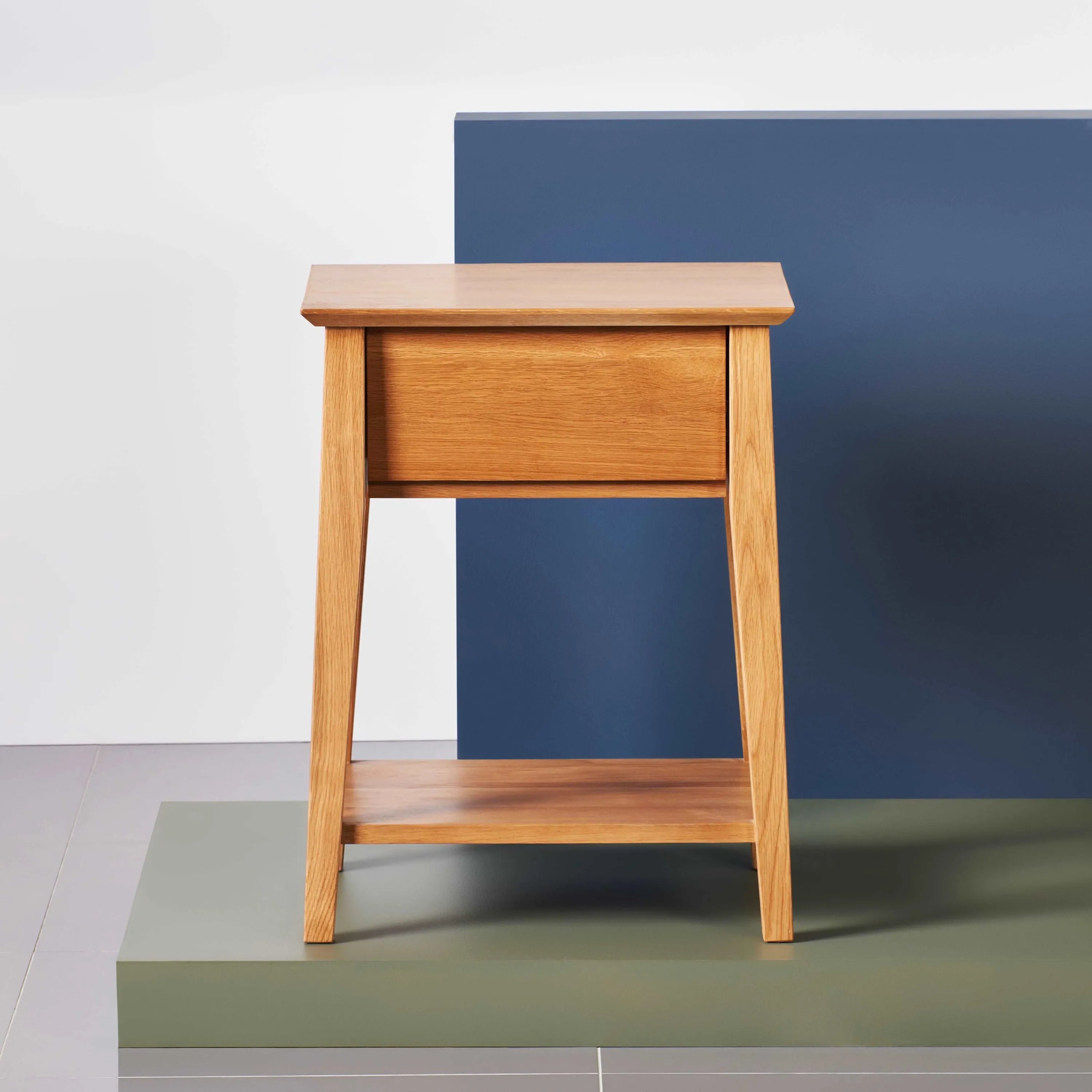 Jolanda Nightstand 1 Drawer 20" x 16" Solid American Oak