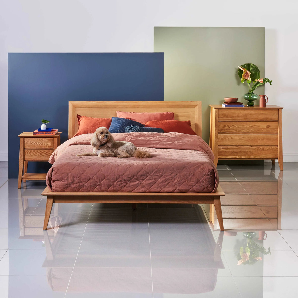 Jolanda Nightstand 2 Drawers 20" x 16" Solid American Oak