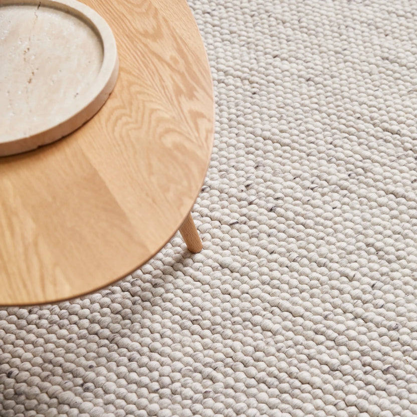 iconbydesign-layla-nz-wool-rug-snowcap-white--SHARED--lifestyle-6_detail-texture-b.webp