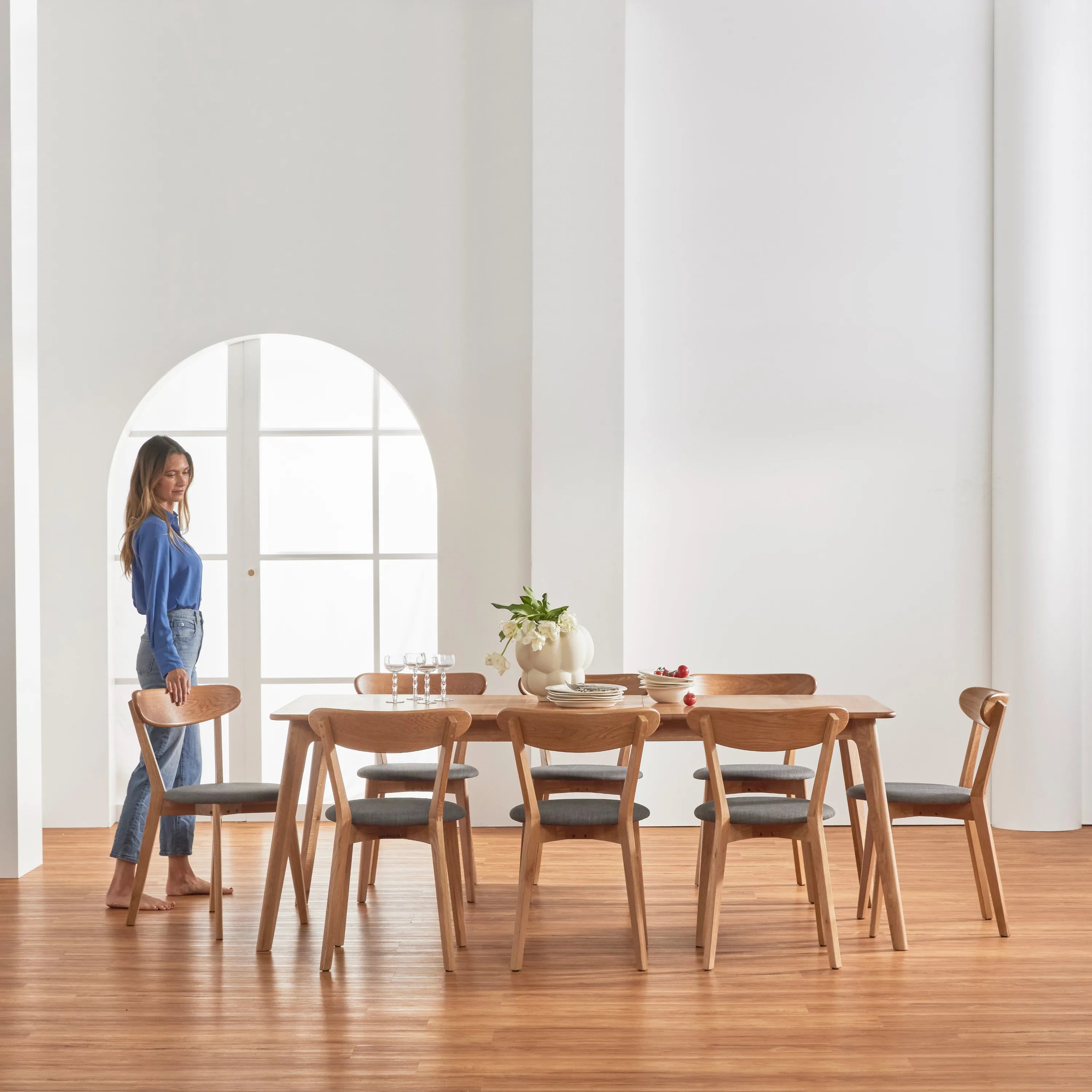 Magnus Dining Table Extendable 63-79" x 35" Solid American Oak
