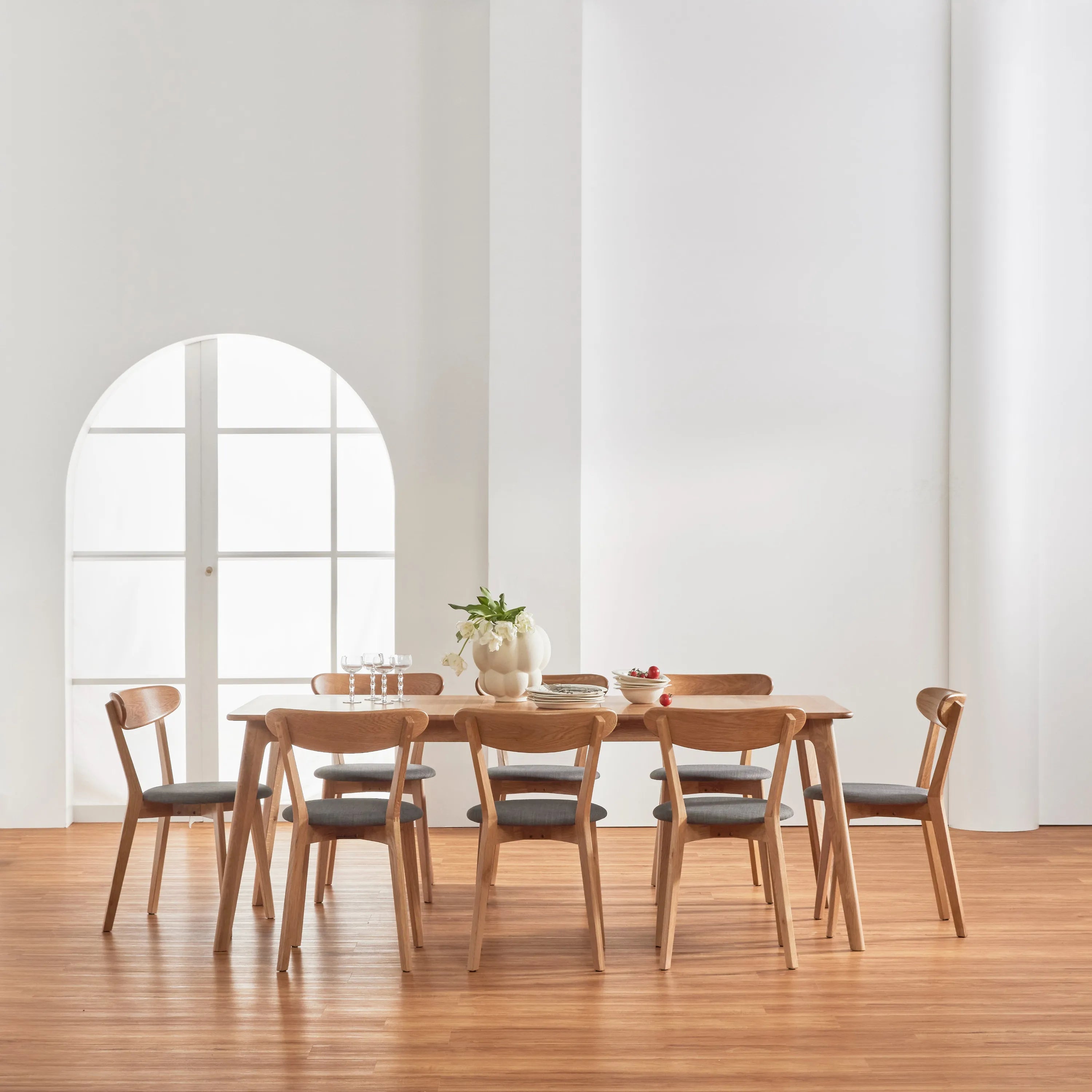 Magnus Dining Table Extendable 63-79" x 35" Solid American Oak