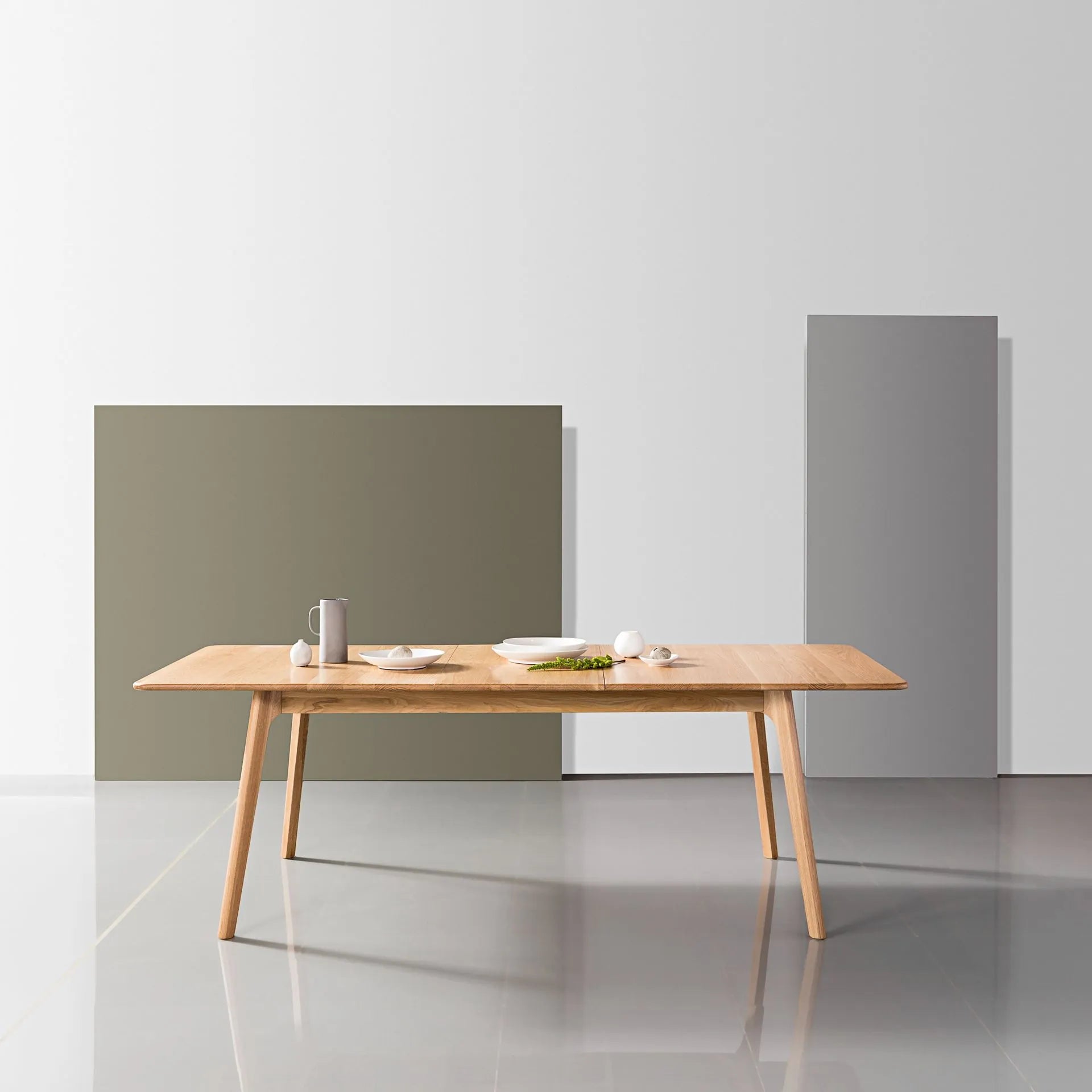 Magnus Dining Table Extendable 71-91" x 39" Solid American Oak