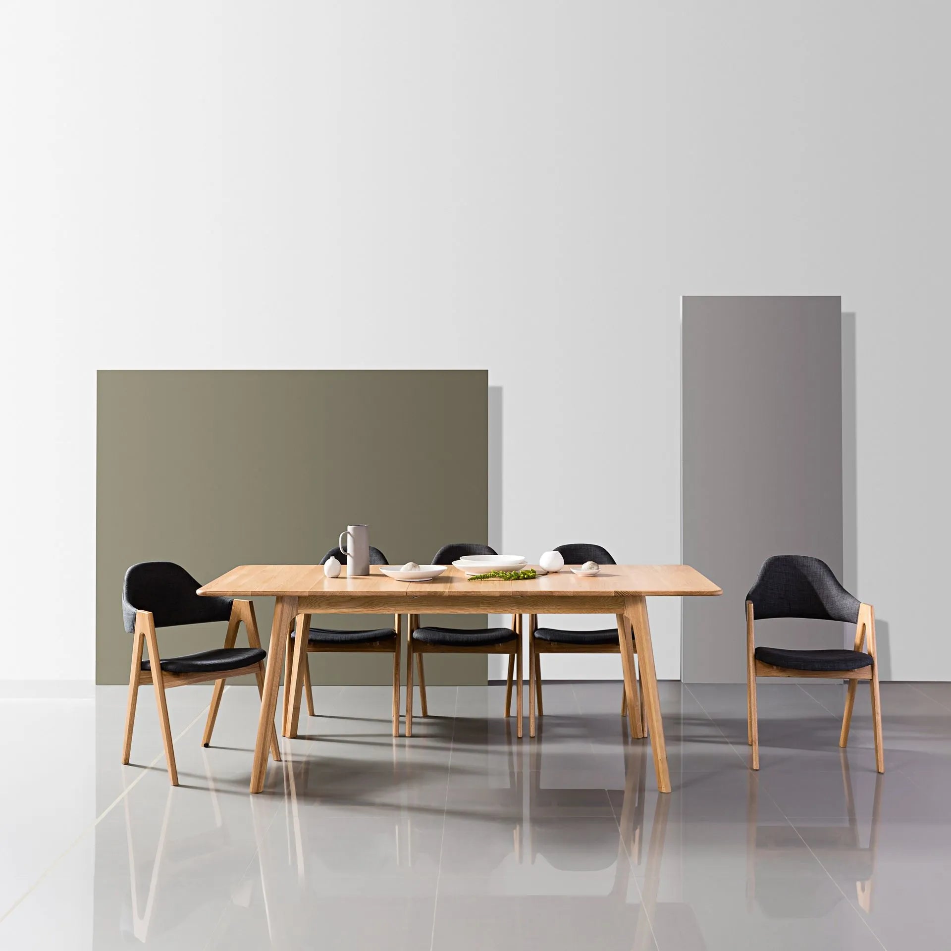 Magnus Dining Table Extendable 71-91" x 39" Solid American Oak