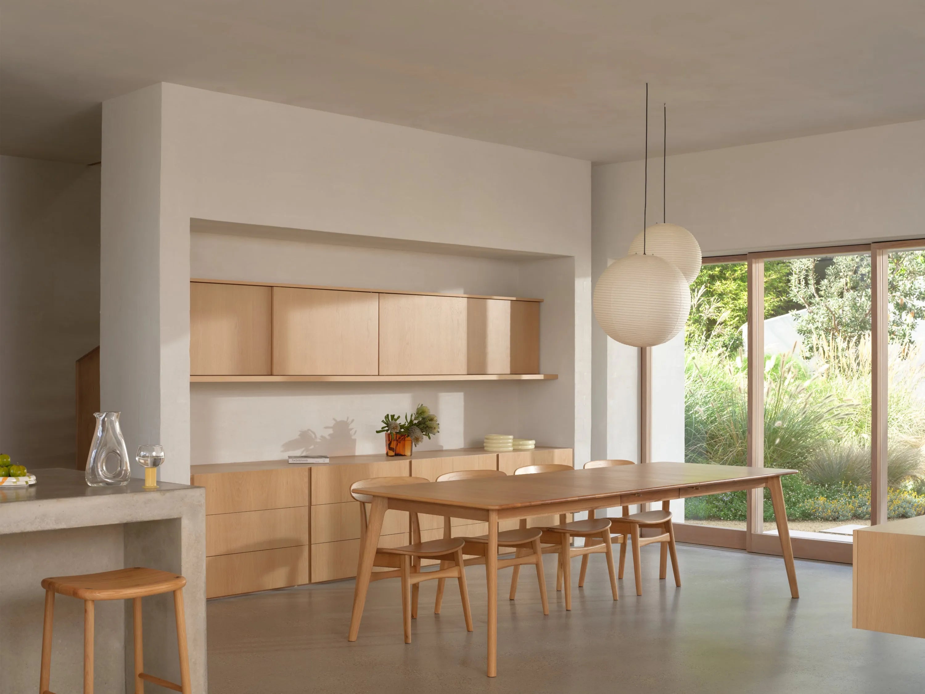 Magnus Dining Table Extendable 83-102" x 39" Solid American Oak