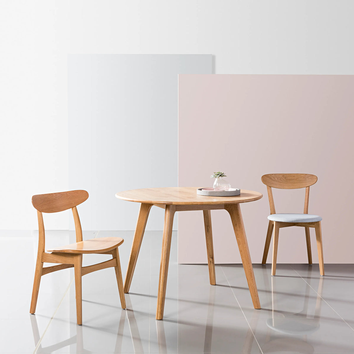 Magnus Dining Table Round 39" Diameter Solid American Oak