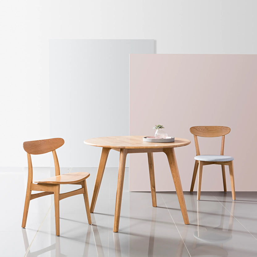 Magnus Dining Table Round 39" Diameter Solid American Oak
