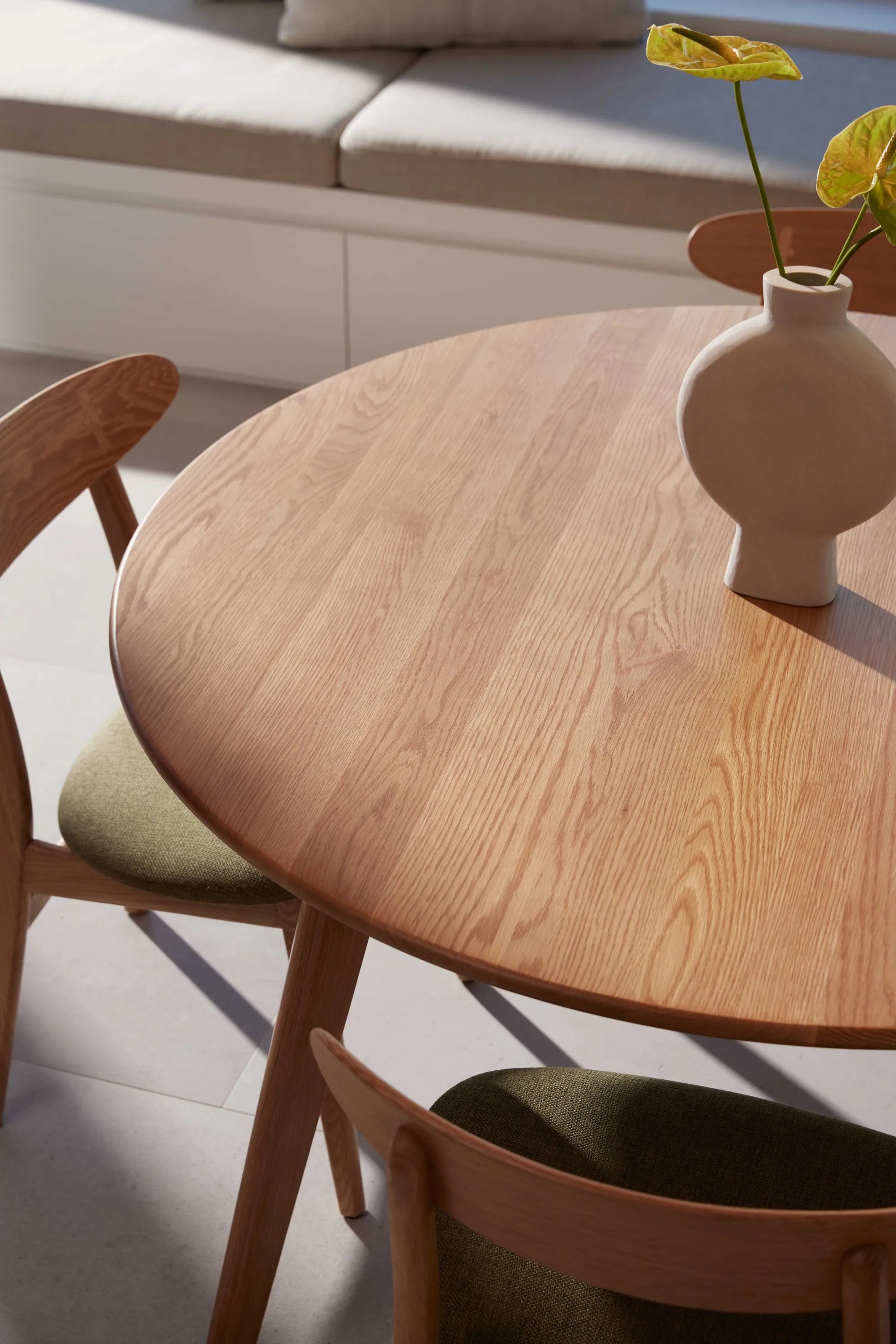 Magnus Dining Table Round 51" Diameter Solid American Oak
