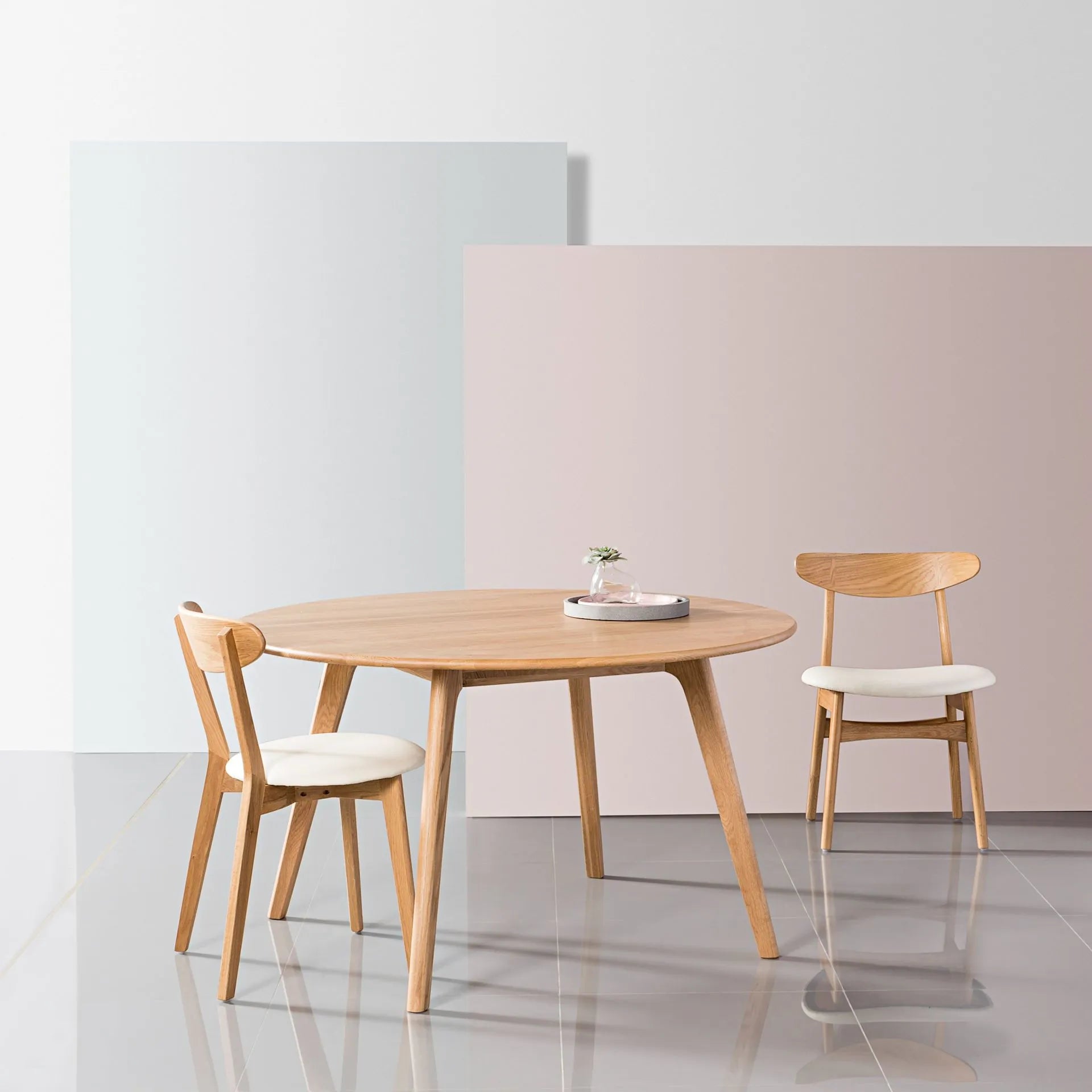 Magnus Dining Table Round 51" Diameter Solid American Oak