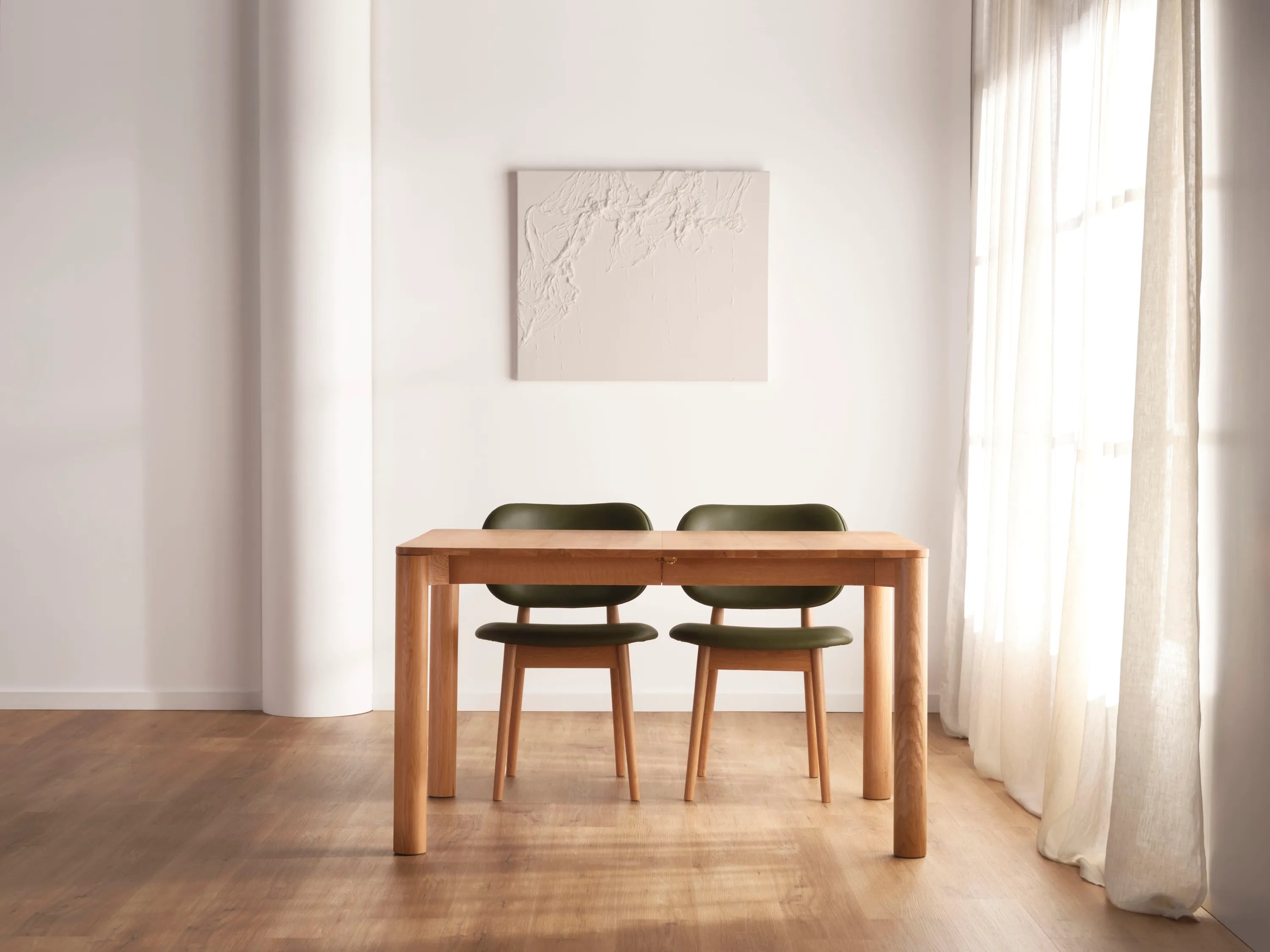 Olivia Dining Table Extendable 51-71" x 35" Solid American Oak