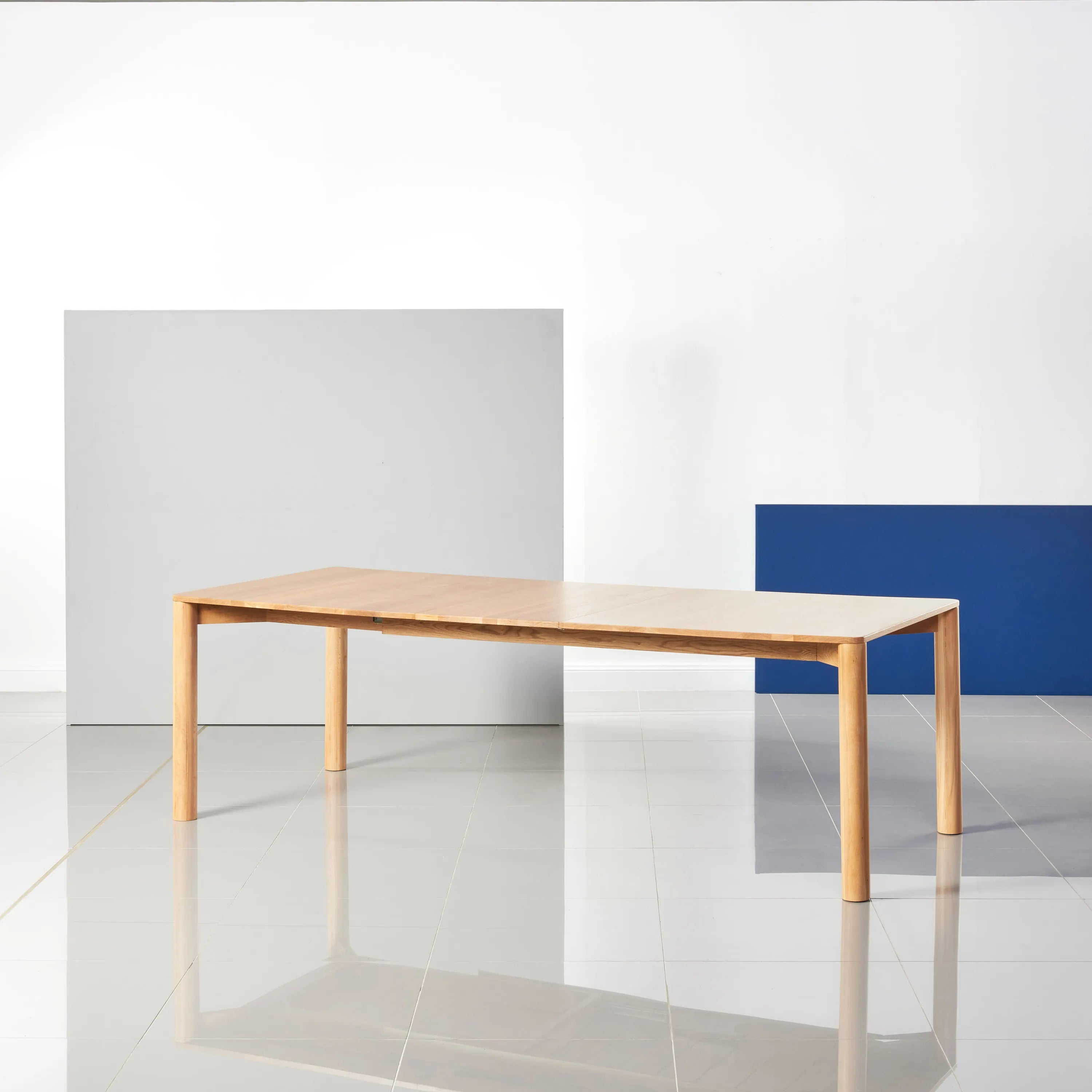 Otto Dining Table Extendable 75-95" x 39" Solid American Oak