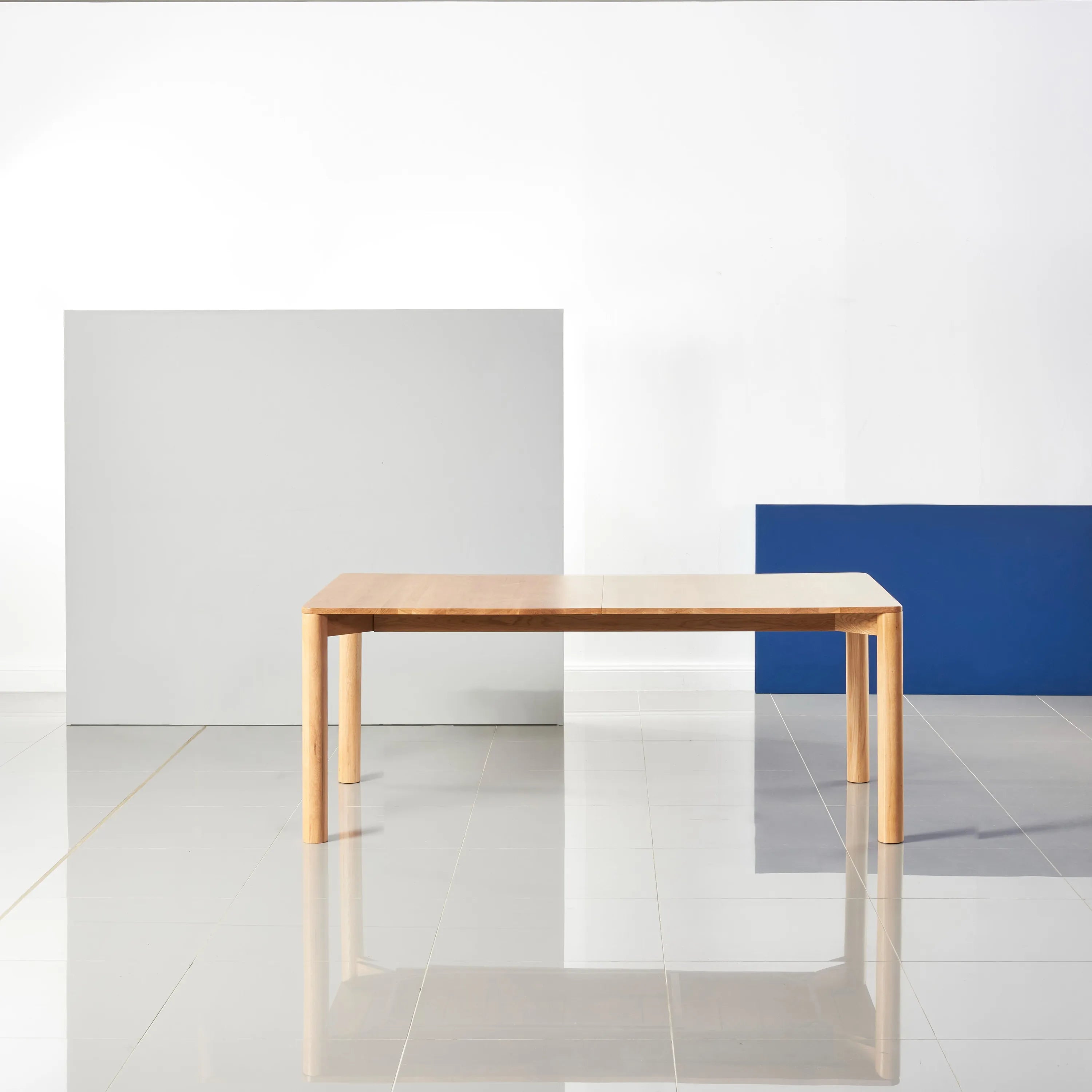 Otto Dining Table Extendable 75-95" x 39" Solid American Oak