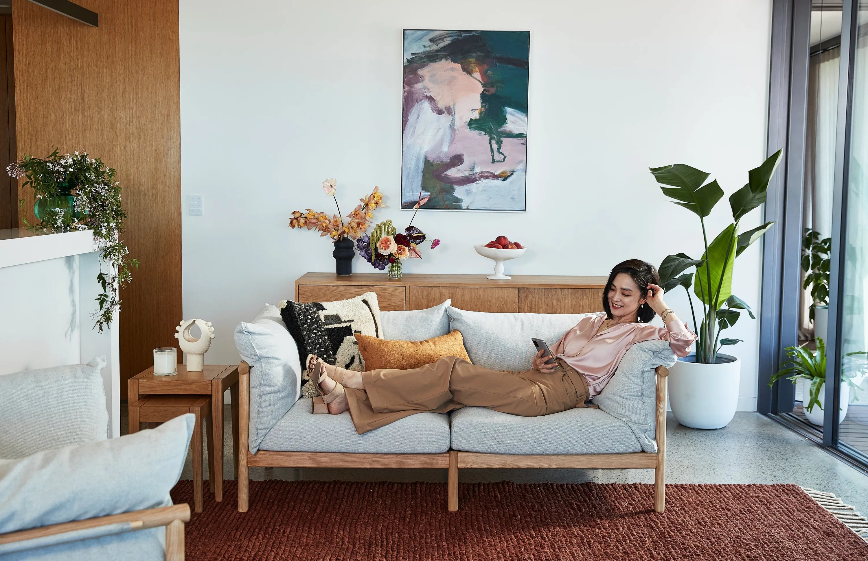 Olivia Sofa 2-Seater Soft Gray Fabric Solid American Oak