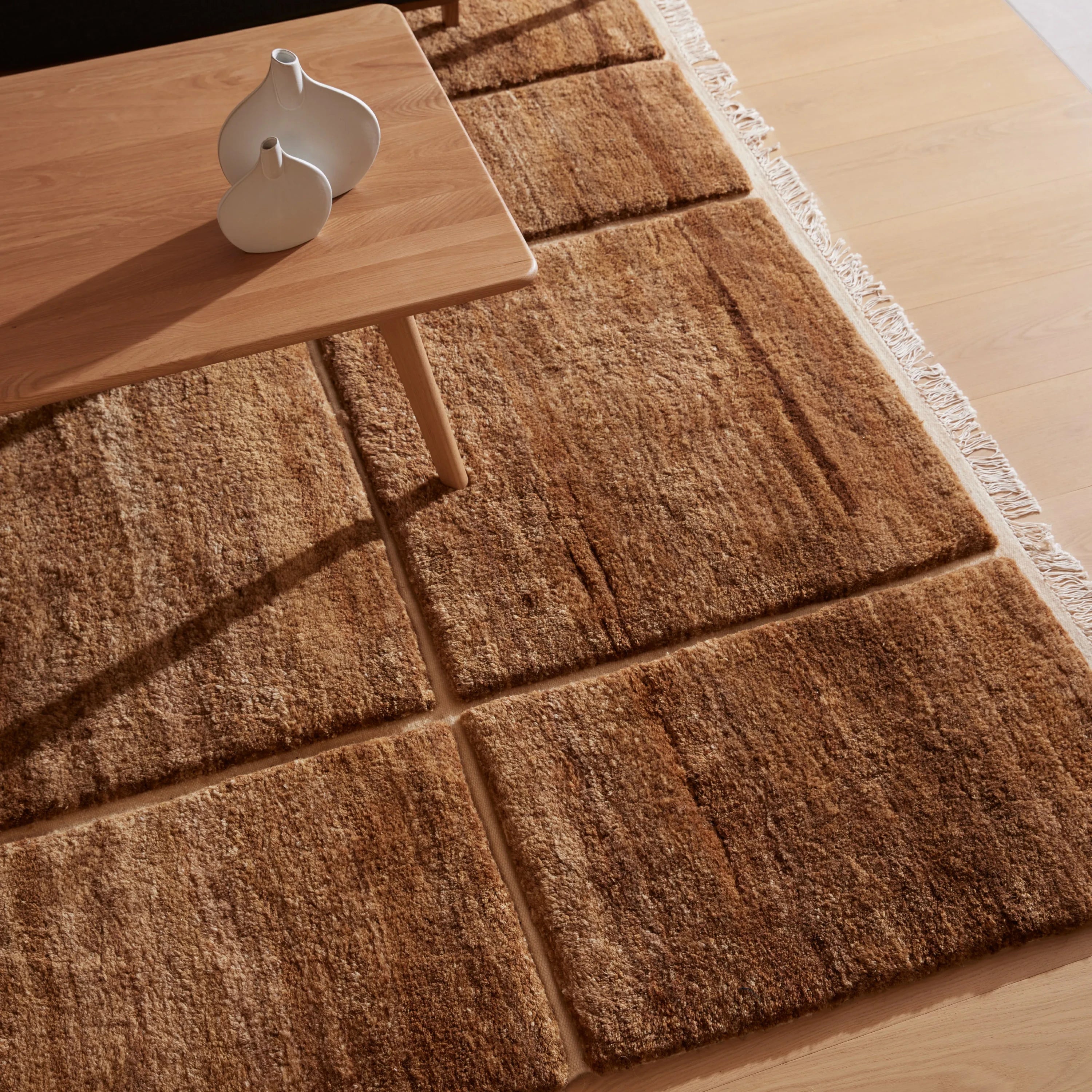 iconbydesign-tegel-nz-wool-rug-gingerbread--SHARED--lifestyle-1.webp