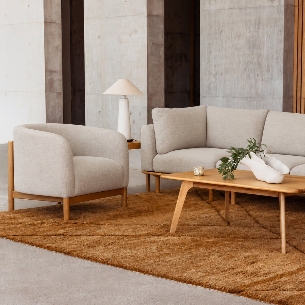 iconbydesign_hink_armchair_ivory_beige_fabric_LI8PA1_3b_sq