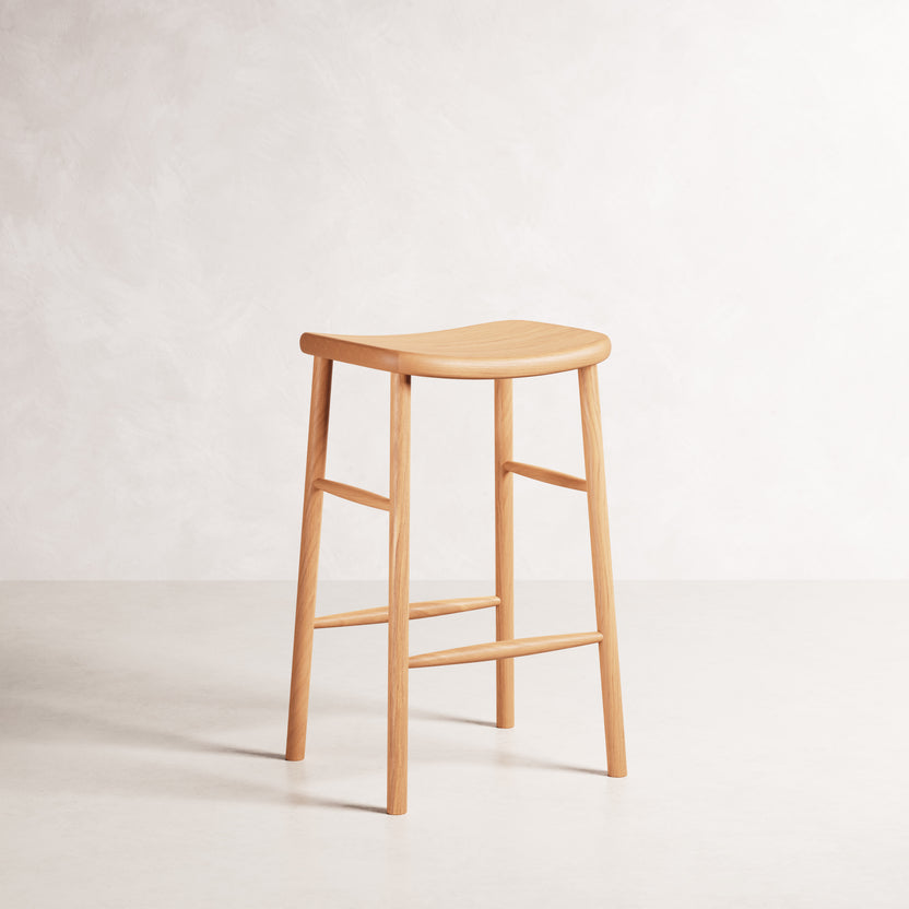Luno Bar Stool - Solid American Oak with Solid Seat | 360 View - Frame 1