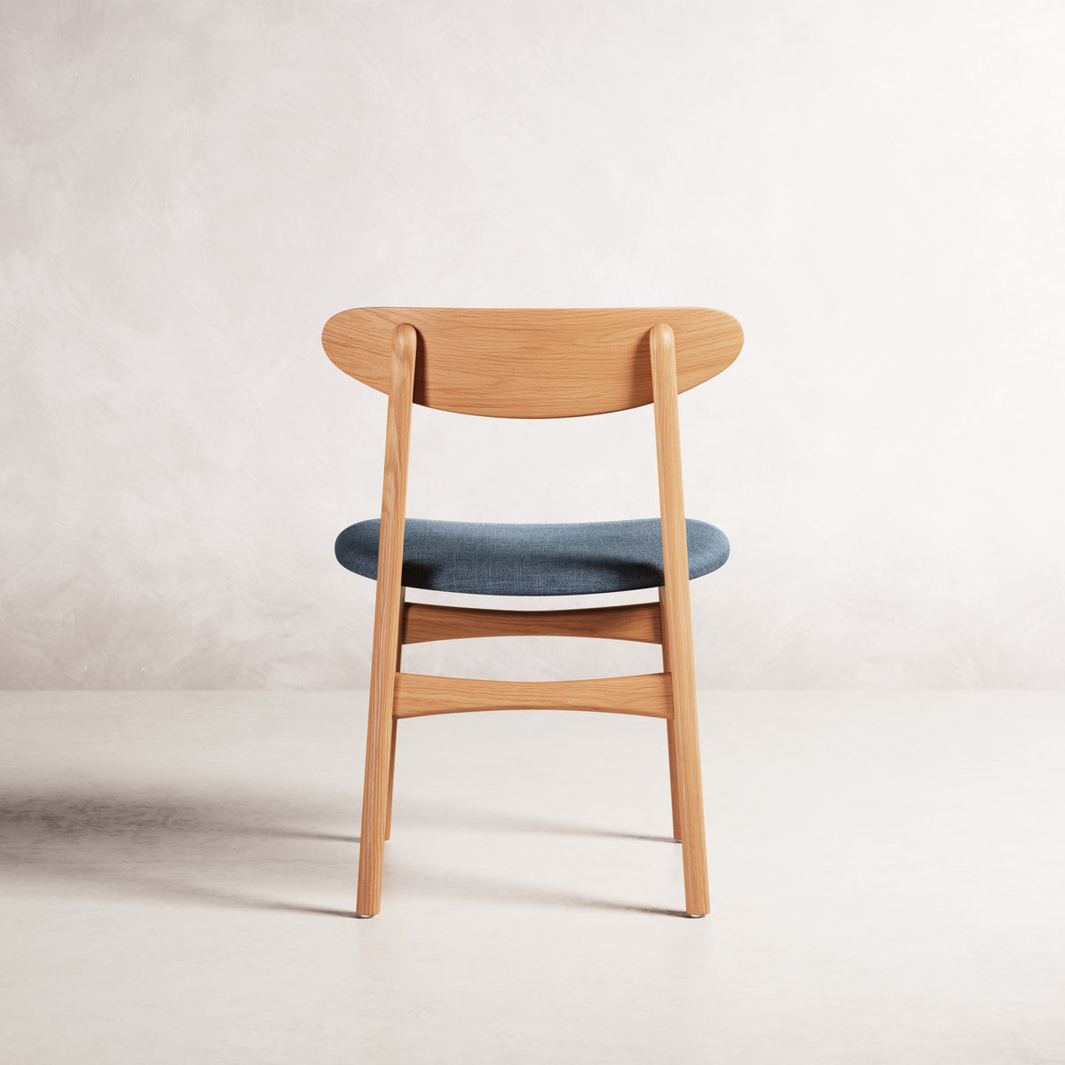 magnus-dining-chair-oak-chambray-blue-fabric--DF2EA1--01-cam-b0016