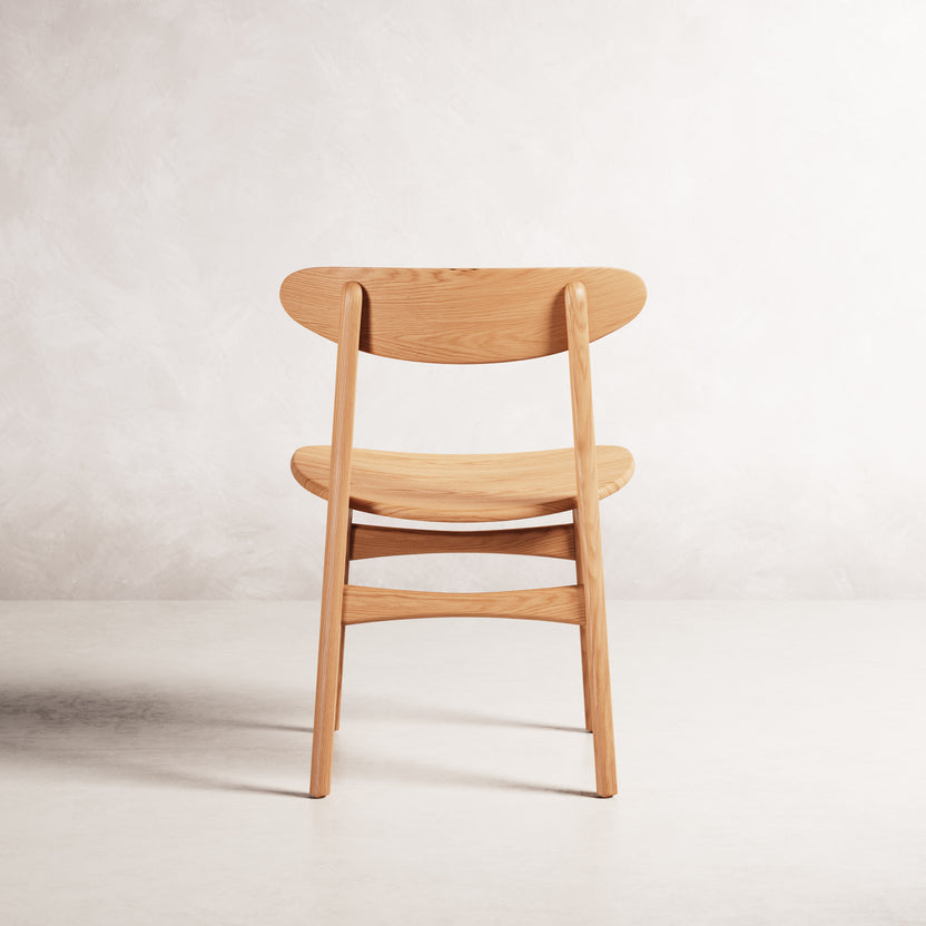 magnus-dining-chair-oak-solid-seat--DF2AA9--01-cam-b0016