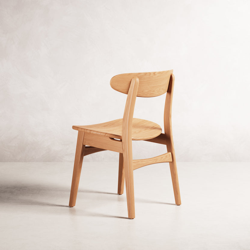magnus-dining-chair-oak-solid-seat--DF2AA9--01-cam-b0021