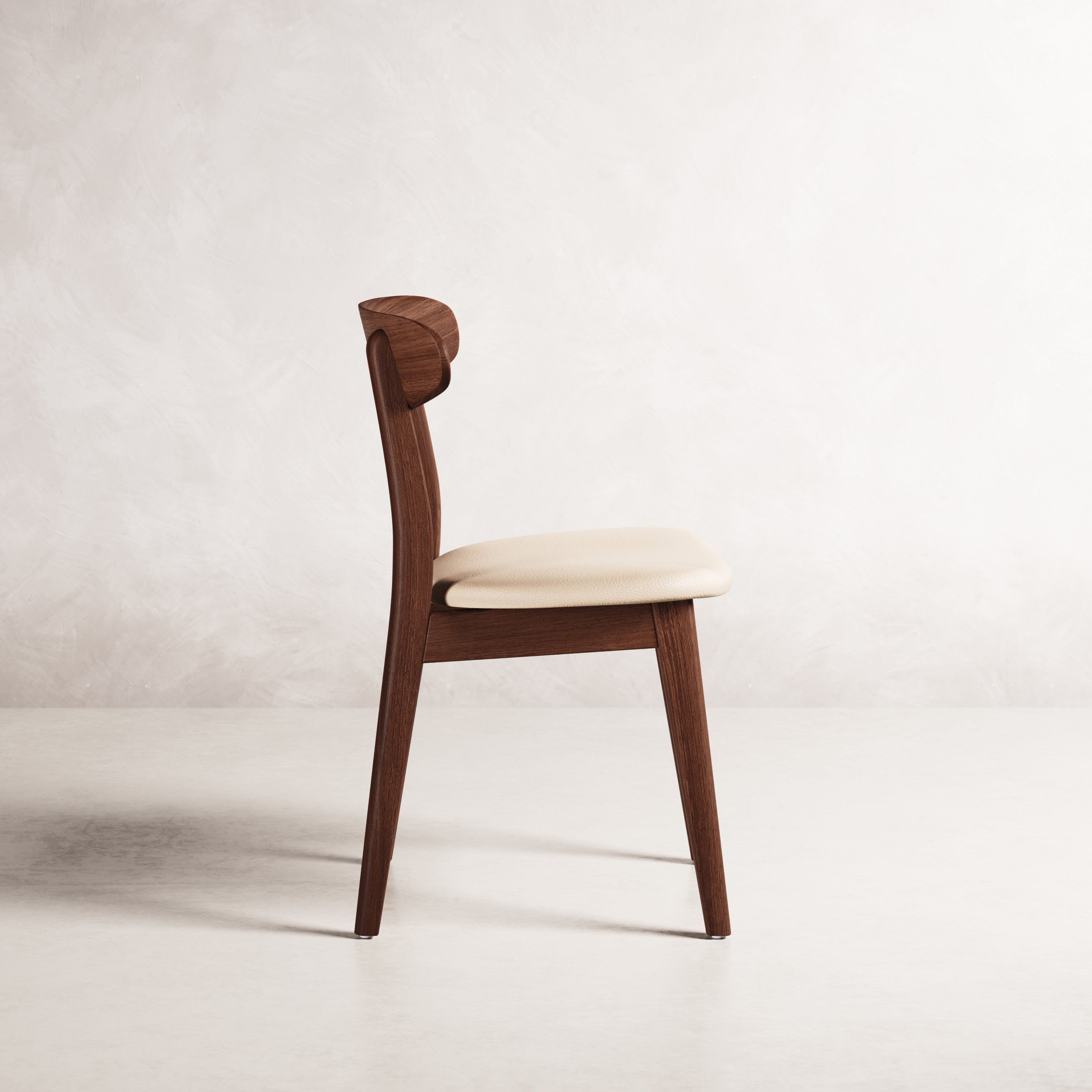 magnus-dining-chair-walnut-cream-leather--DF2HB1--01-cam-b0007