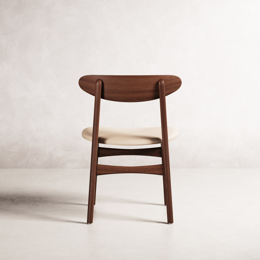 magnus-dining-chair-walnut-cream-leather--DF2HB1--01-cam-b0016