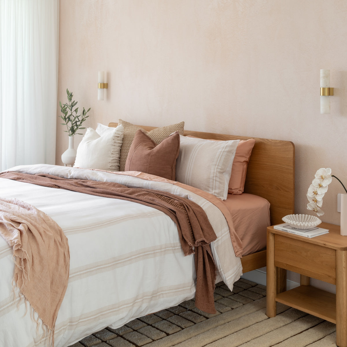 olivia-bed-frame-rounded-headboard-oak-lifestyle.jpg